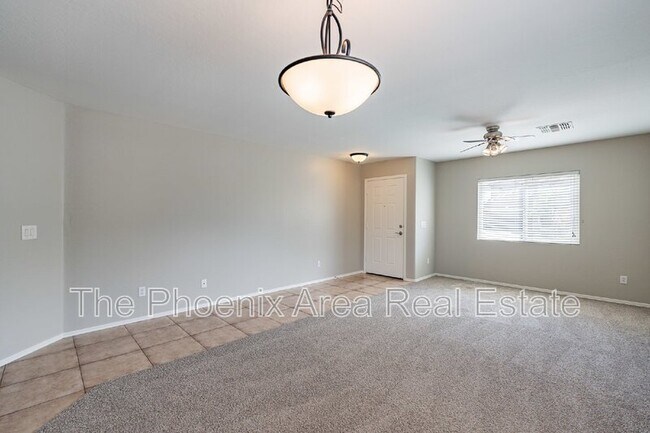 Foto del edificio - 28214 N Quartz Way