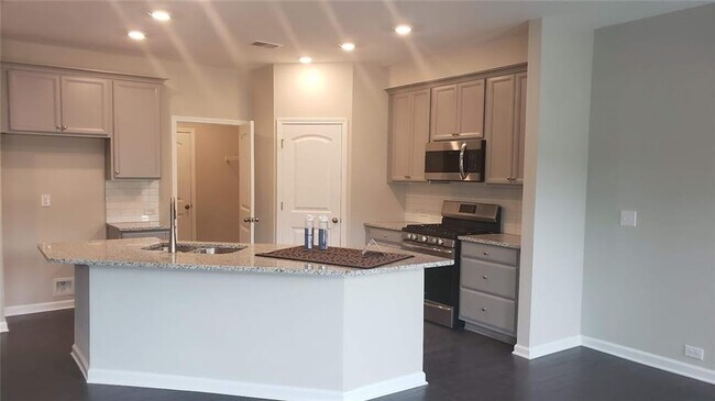 Building Photo - 4325 Bryton Trace Dr