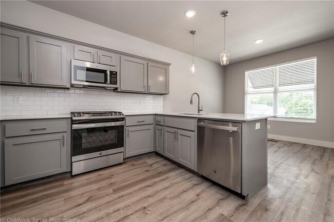 Photo - 1508 N Gregg Ave Townhome