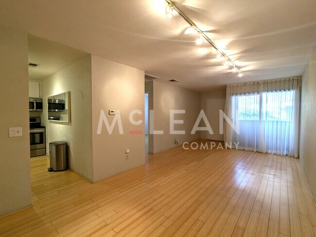 Foto del edificio - Palm Springs Villas I #208 - Upper Unit