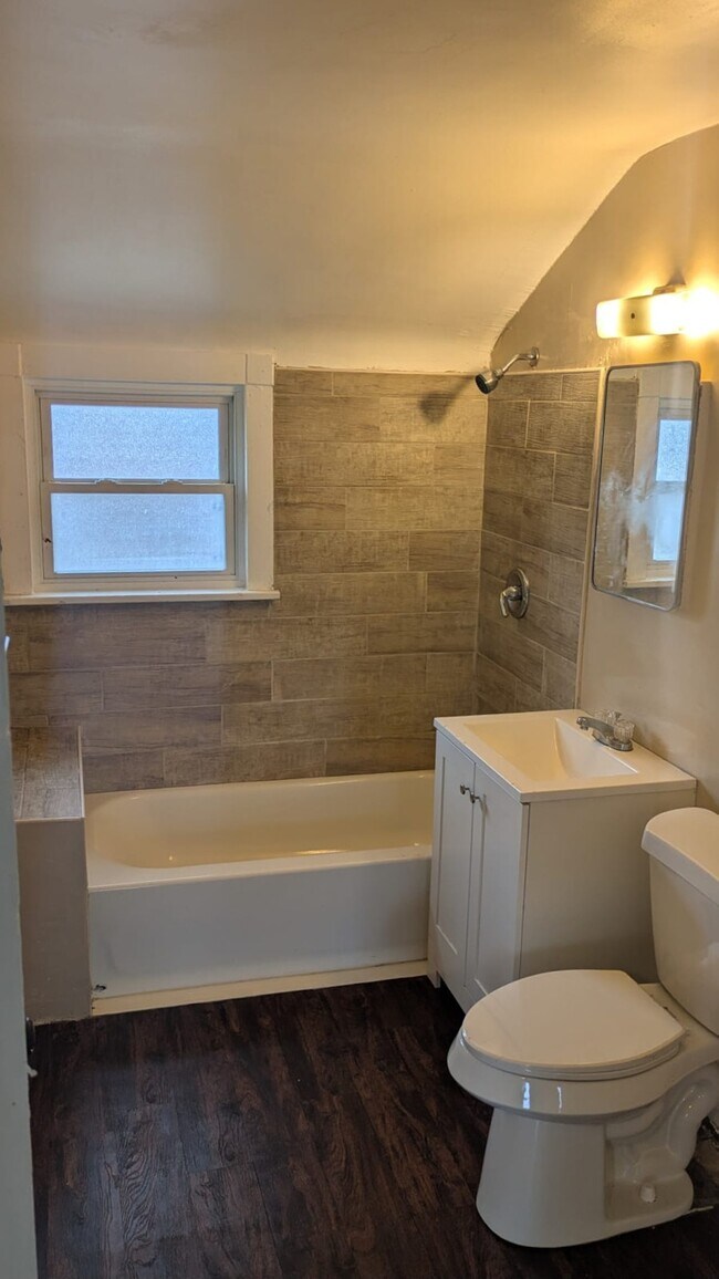 Foto del edificio - 3544 E 80th St