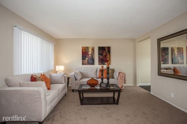 Foto principal - 3800 Vineyard Ave