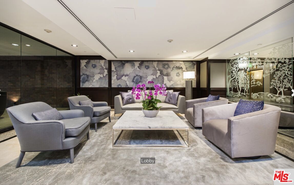 Primary Photo - 200 N Swall Dr