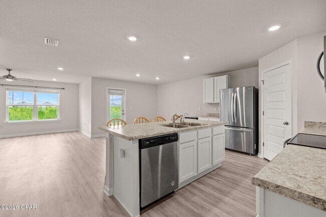 Building Photo - 6416 Bellavia Ln