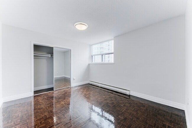 Building Photo - 155 Wellesley Street East