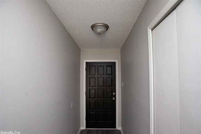 Foto del edificio - 1818 Joyce Ct