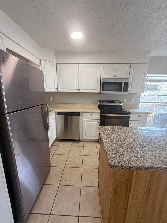 Foto del edificio - 616 W Sunset Blvd