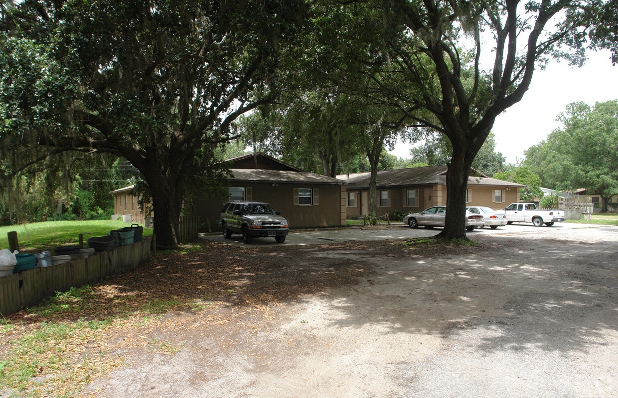 Building Photo - 5320 Serena Dr