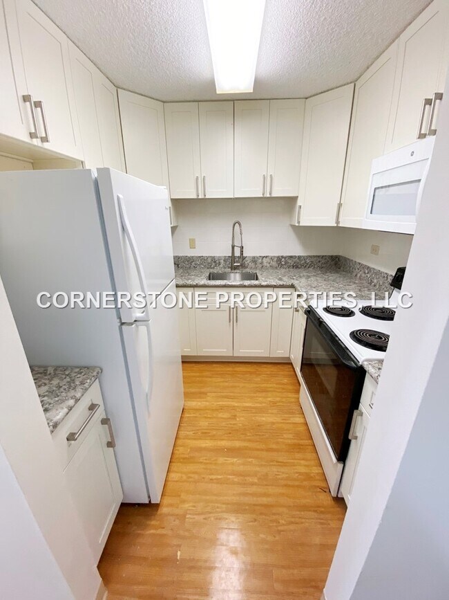 Foto del edificio - 796 Isenberg St