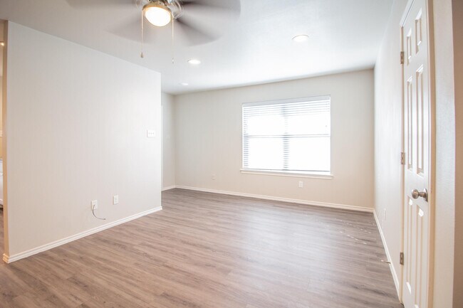 Foto del edificio - 6506 21st St