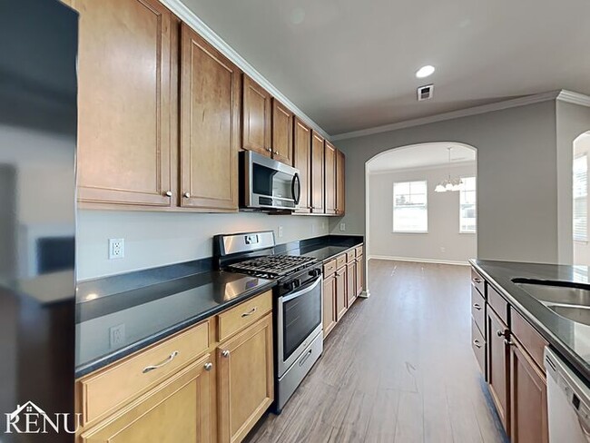 Building Photo - 213 Laurel Crest Way