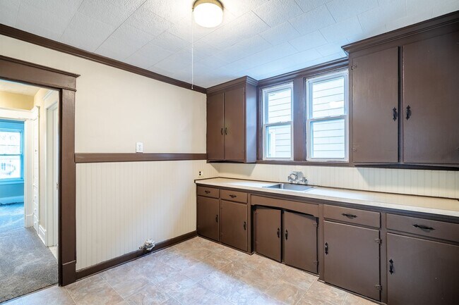 Foto del edificio - 223 Virgil Ave