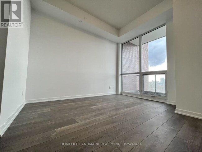 Building Photo - 36-936 Forest Manor Rd