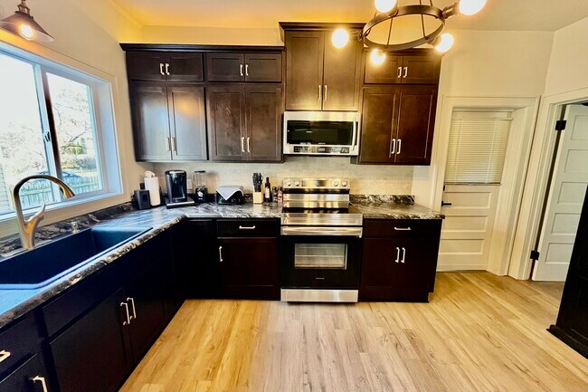 Cocina del nivel principal - 1540 N 10th St