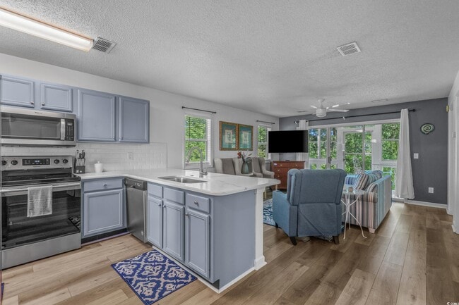 Foto del edificio - 1290 White Tree Ln