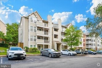 Building Photo - 6330 Bayberry Ct