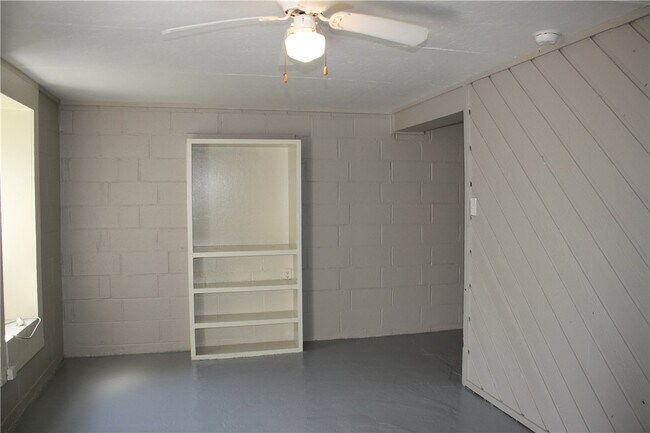 Foto del edificio - 620 N Leverett Ave