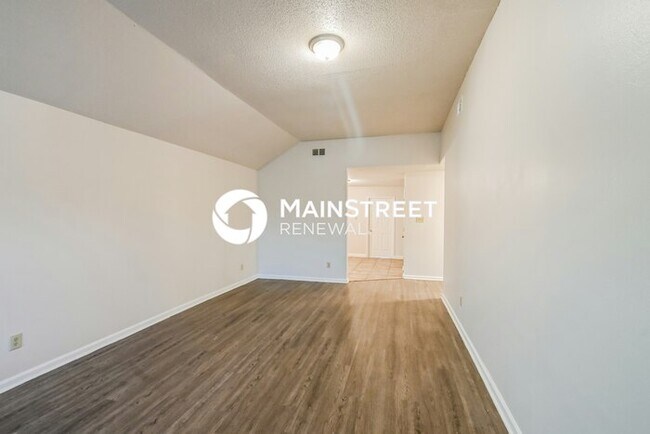 Foto del edificio - 4 Bedroom Pet-Friendly Home in MILLINGTON, TN with Main Street Renewal