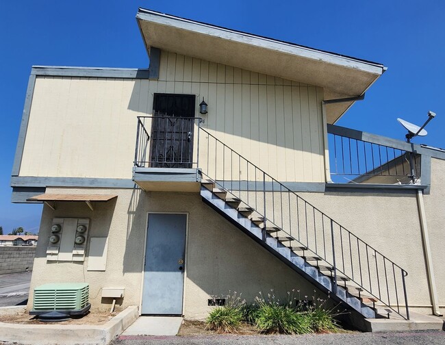 Foto del edificio - Move in Ready!!