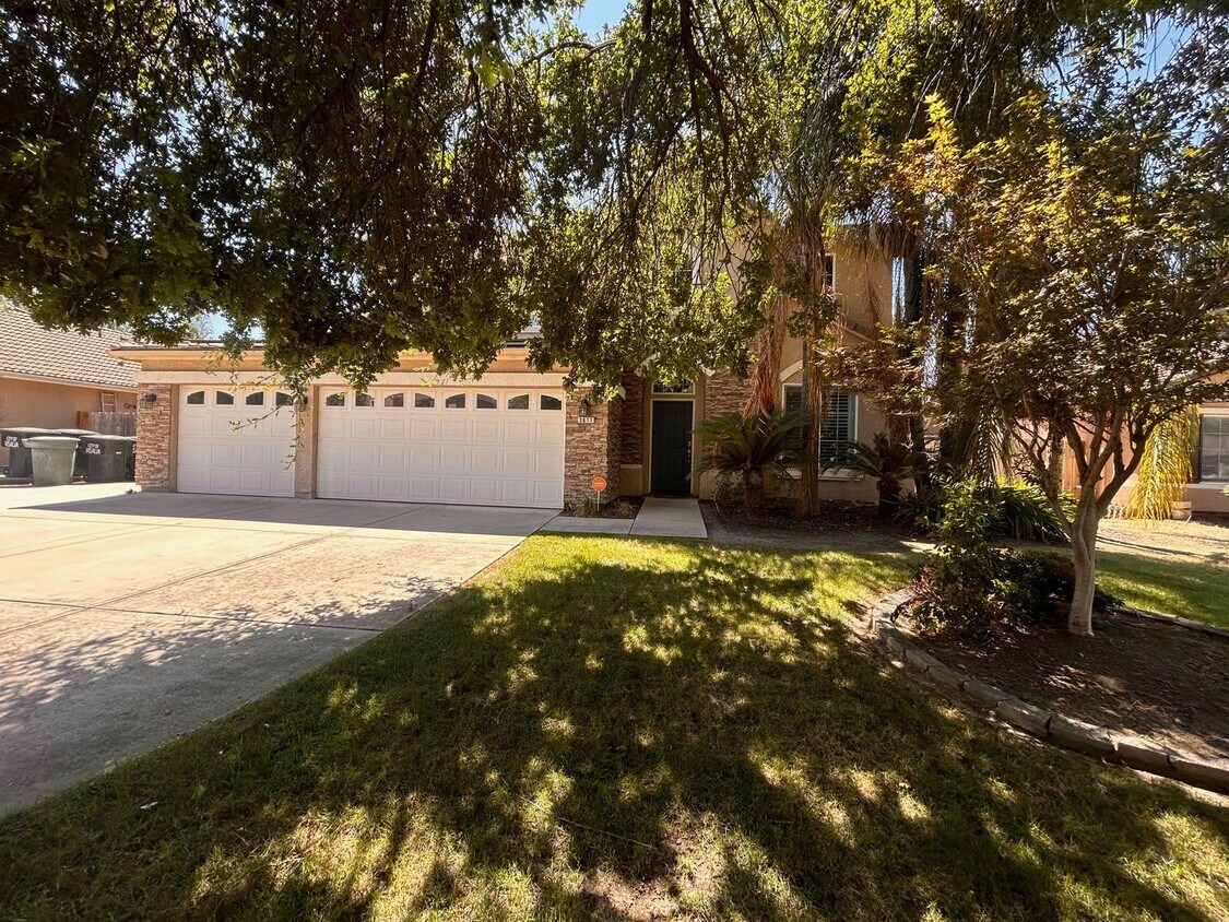 Primary Photo - Beautiful home for rent in Visalia!
