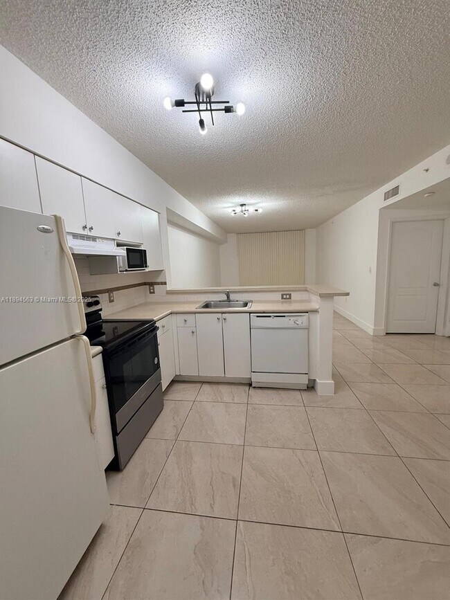 Foto del edificio - 5091 NW 7th St