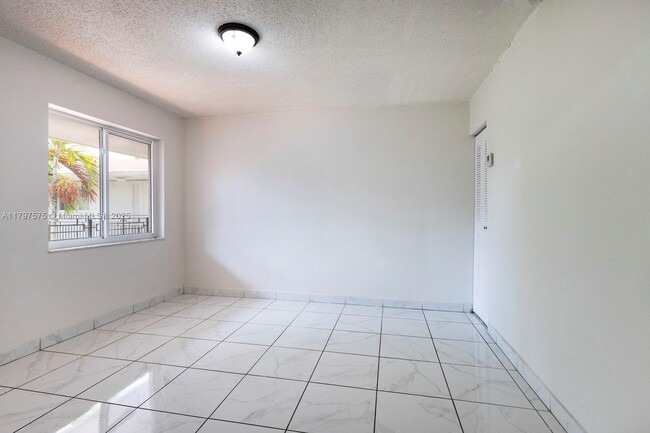 Foto del edificio - 11491 NW 2nd St