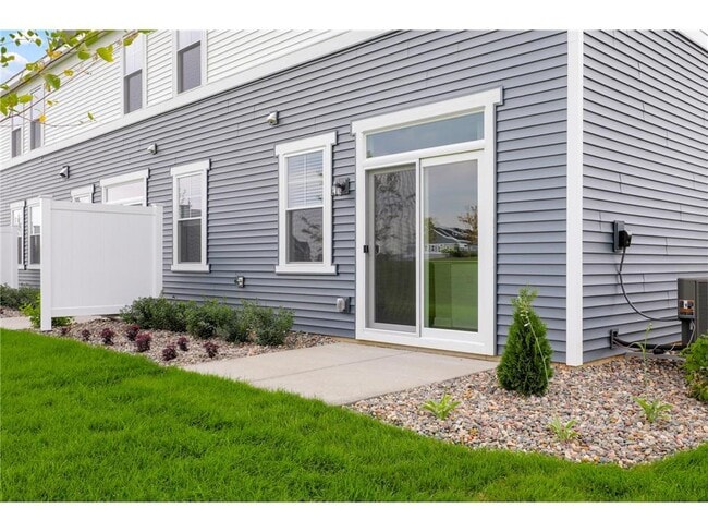 Building Photo - 190 Jean Avenue