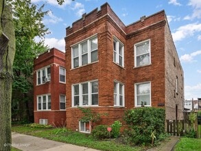 Building Photo - 4142 N Albany Ave