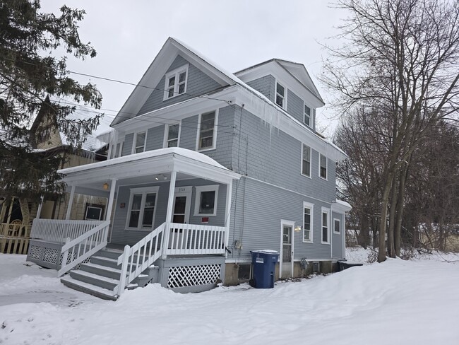 Building Photo - 3714 S Salina St