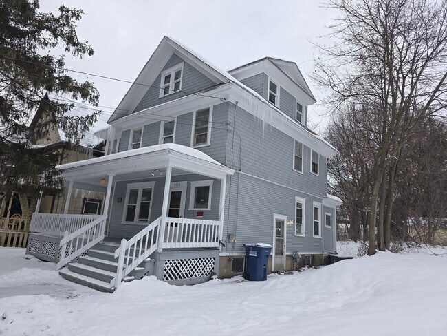 Foto del edificio - 3714 S Salina St