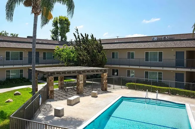 Foto del edificio - 16331 E McFadden Ave