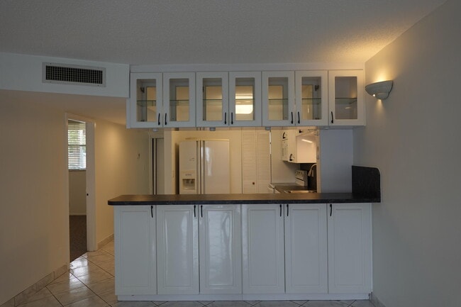 Foto del edificio - 5321 NE 24th Terrace