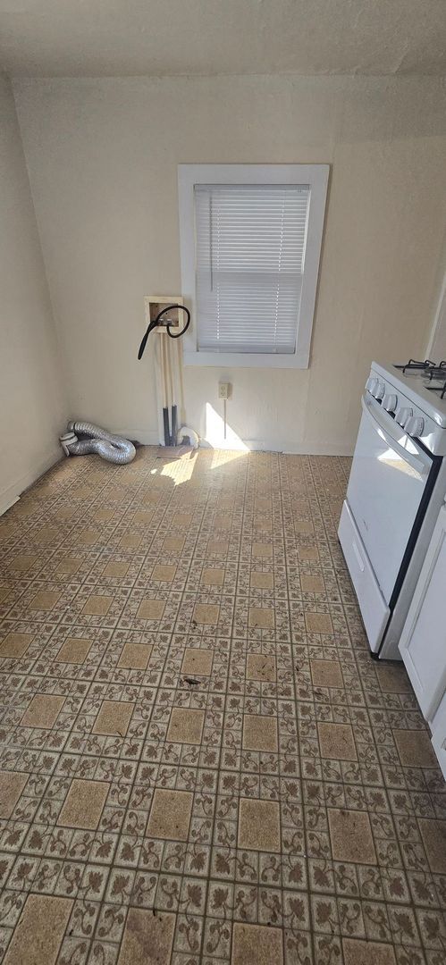Foto del edificio - 1 Bedroom/1 Bathroom - with bonus room!