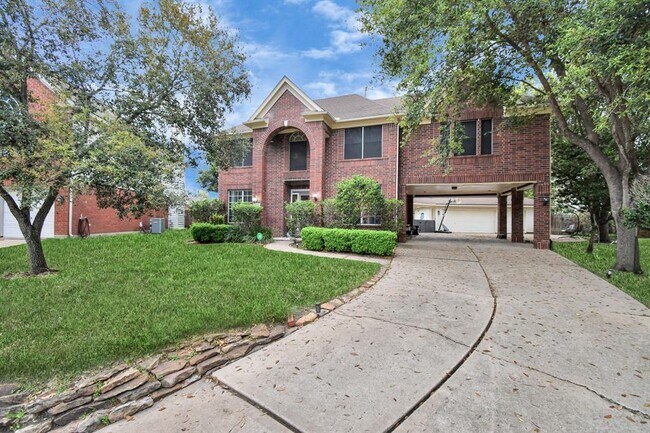Foto del edificio - 15606 Claremont Ct