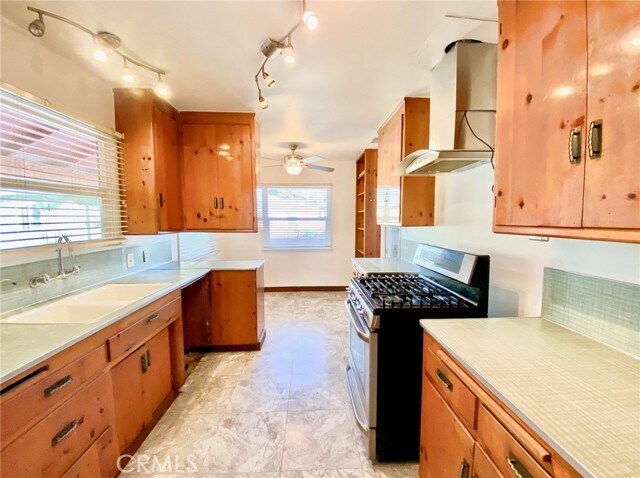 Foto del edificio - 3316 W 80th St