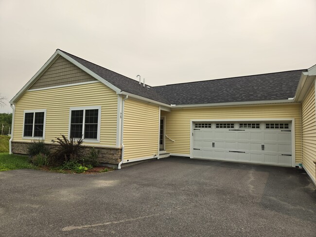 Building Photo - 75 Ivan Dr