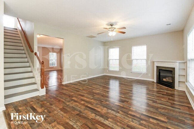 Foto del edificio - 4707 Shady Oak Dr
