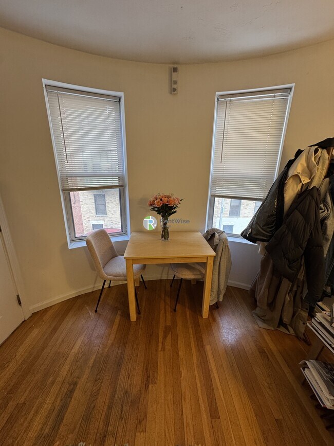 Building Photo - 22 St Cyprians Pl