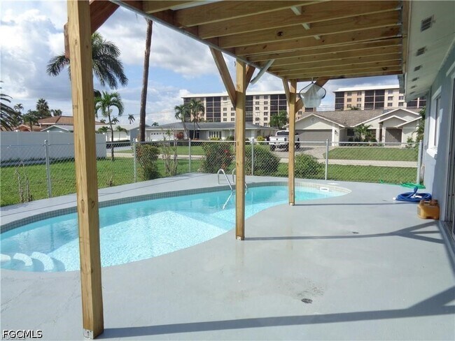 Foto del edificio - 4402 SE 20th Pl