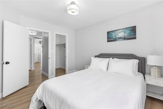 Building Photo - 2701 Sattley Cir