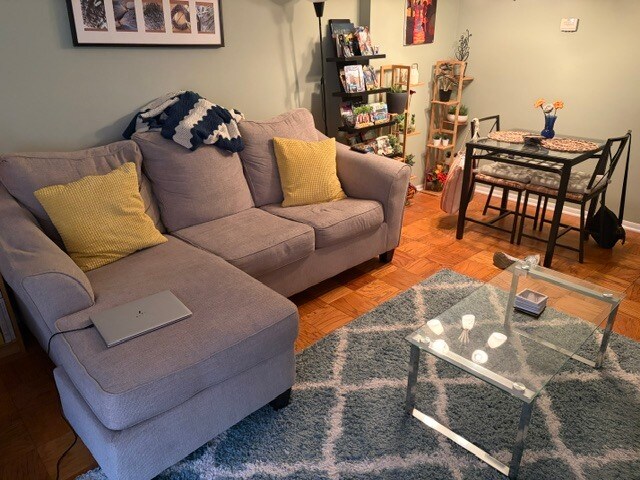 Sala de estar - 1420 N St NW