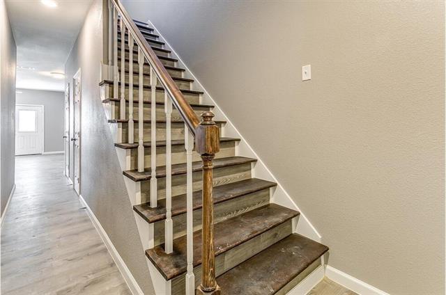 Building Photo - 120 Ridgmar Rd