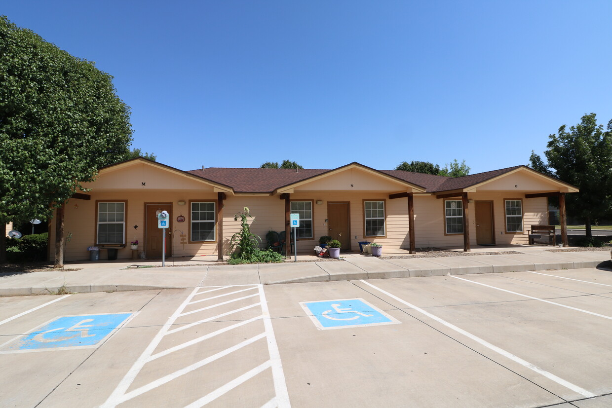 Apartments Clovis, NM - Townsgate Plaza - Section 811 Only