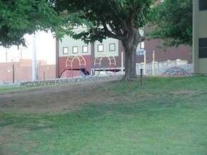 Building Photo - 1222 Giles Rd