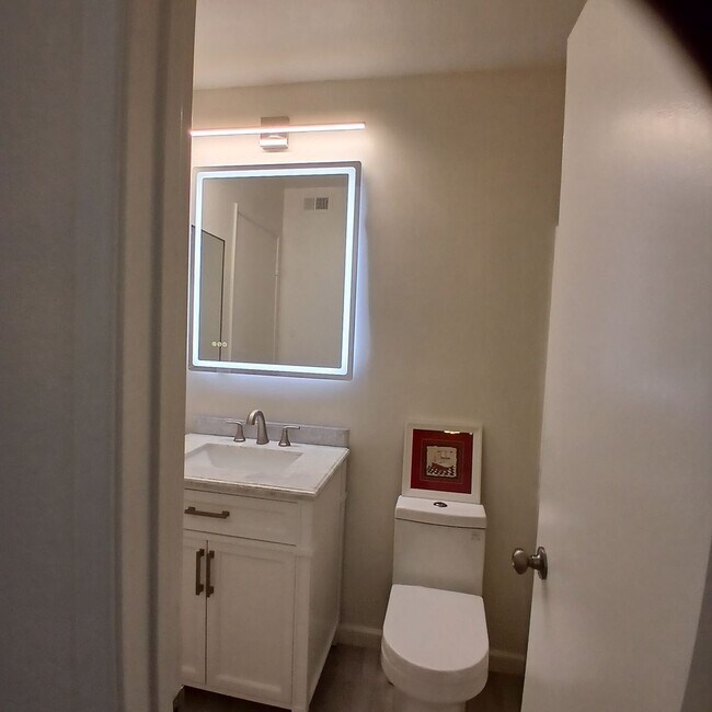 Foto del edificio - Scripps Westview Condo