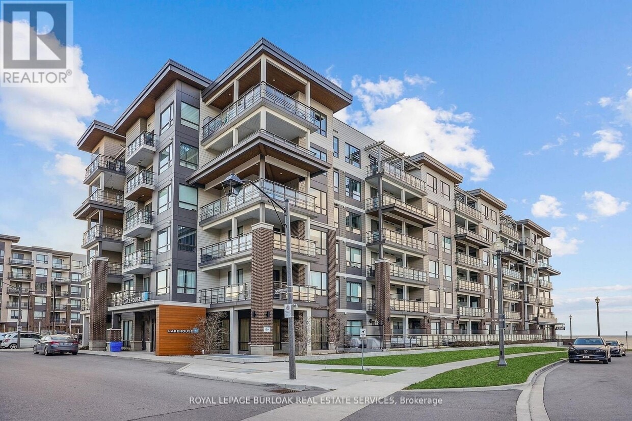 Photo principale - 10-210 Esplanade Ln