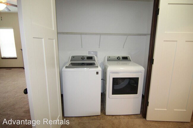 Foto del edificio - 4 br, 3 bath House - 966 Manitou Trail