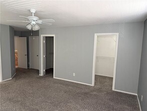 Building Photo - 10039 Mystic Lake Ave