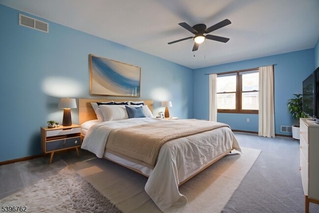 Building Photo - 11 Lenox St