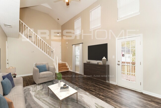Building Photo - 1368 Camrose Ct